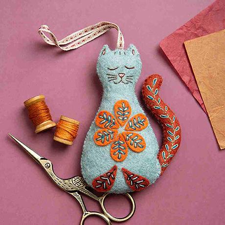 Corinne Lapierre Wool Mix Felt Craft Kit-Folk Embroidered Cat 8044E