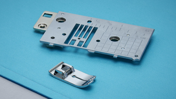 BLMAC-SS  Straight Stitch Needle Plate & Foot Set